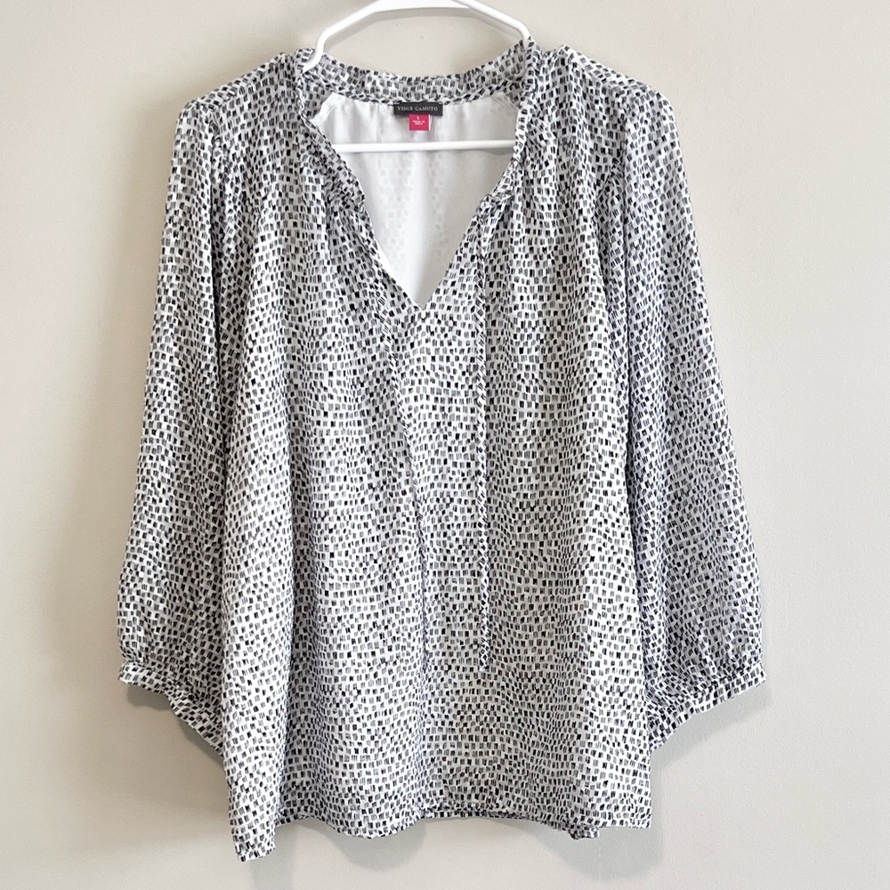 Vince Camuto Texture Print Peasant Blouse